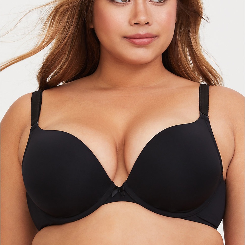 TORRID BLACK 360° BACK SMOOTHINGPUSH-UP PLUNGE BRA